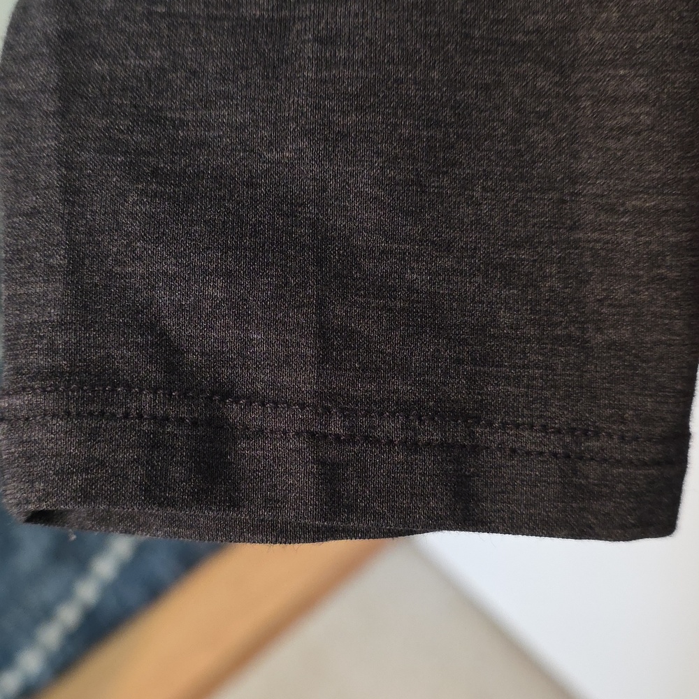 Lululemon Large Charcoal Gray Long Sleeve Henley Shirt Perfect Condition - Picture 4 of 6